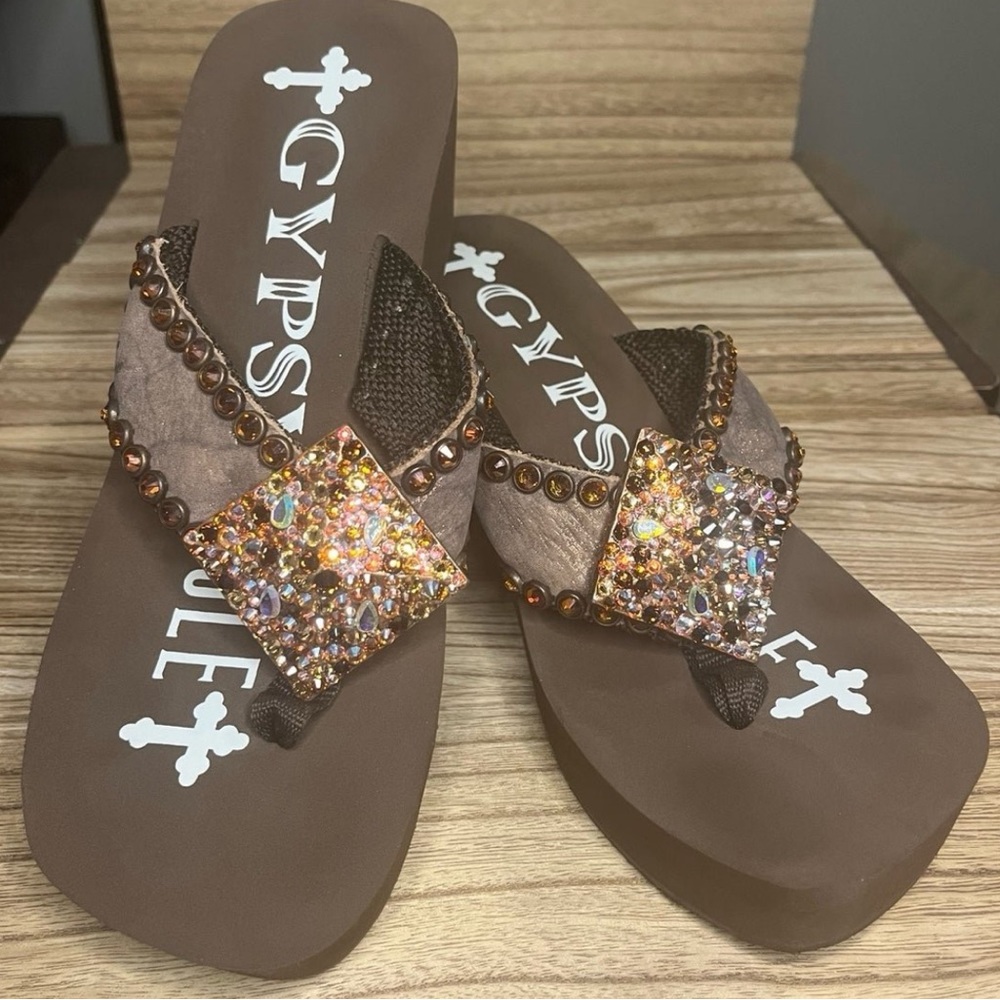 Gypsy soule sandals